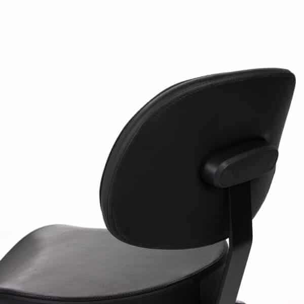 sort ergonomisk stol med ryg